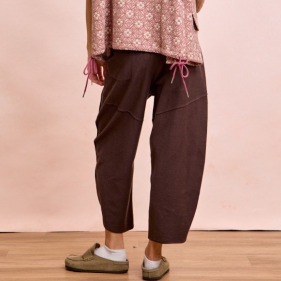 Bibi Brown Washed Terry Pockets Cropped Barrel Style Pants - Picture 2 of 6